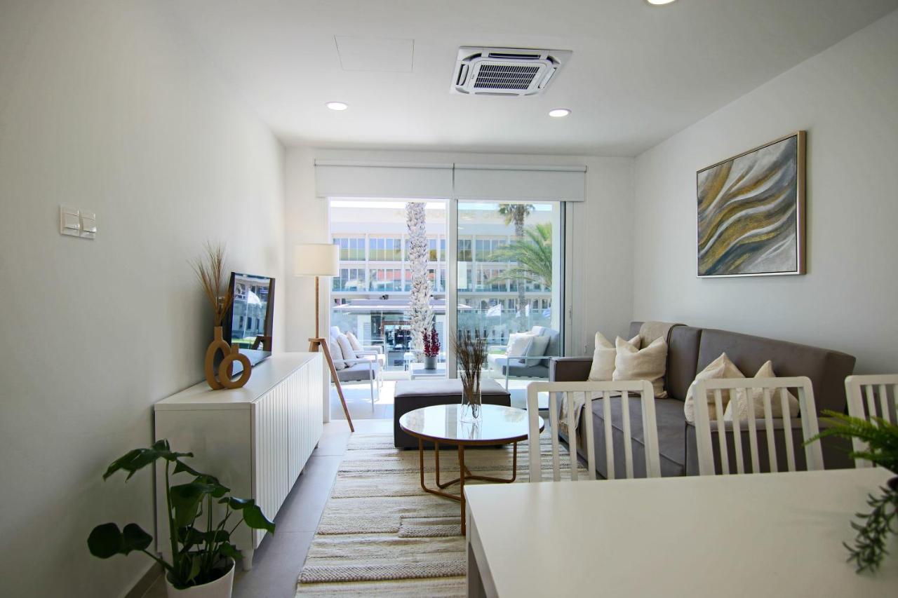 Phaedrus Living: Seaview Luxury Flat Limnaria 114 Apartment Paphos Exterior photo