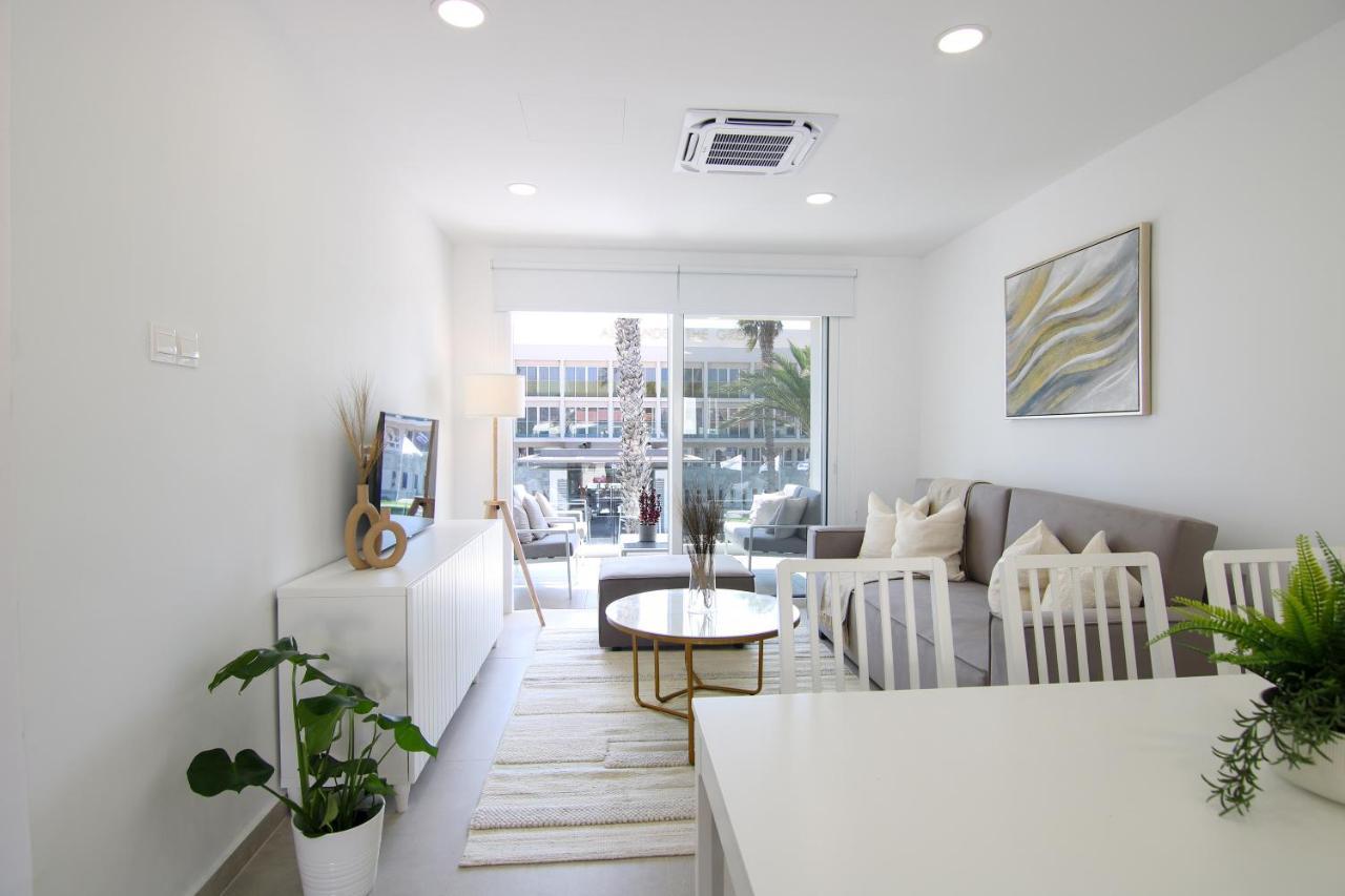 Phaedrus Living: Seaview Luxury Flat Limnaria 114 Apartment Paphos Exterior photo