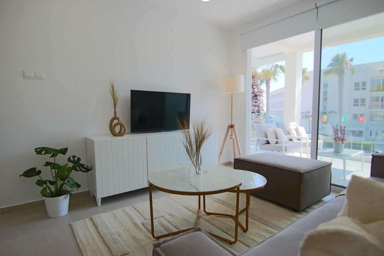 Phaedrus Living: Seaview Luxury Flat Limnaria 114 Apartment Paphos Exterior photo